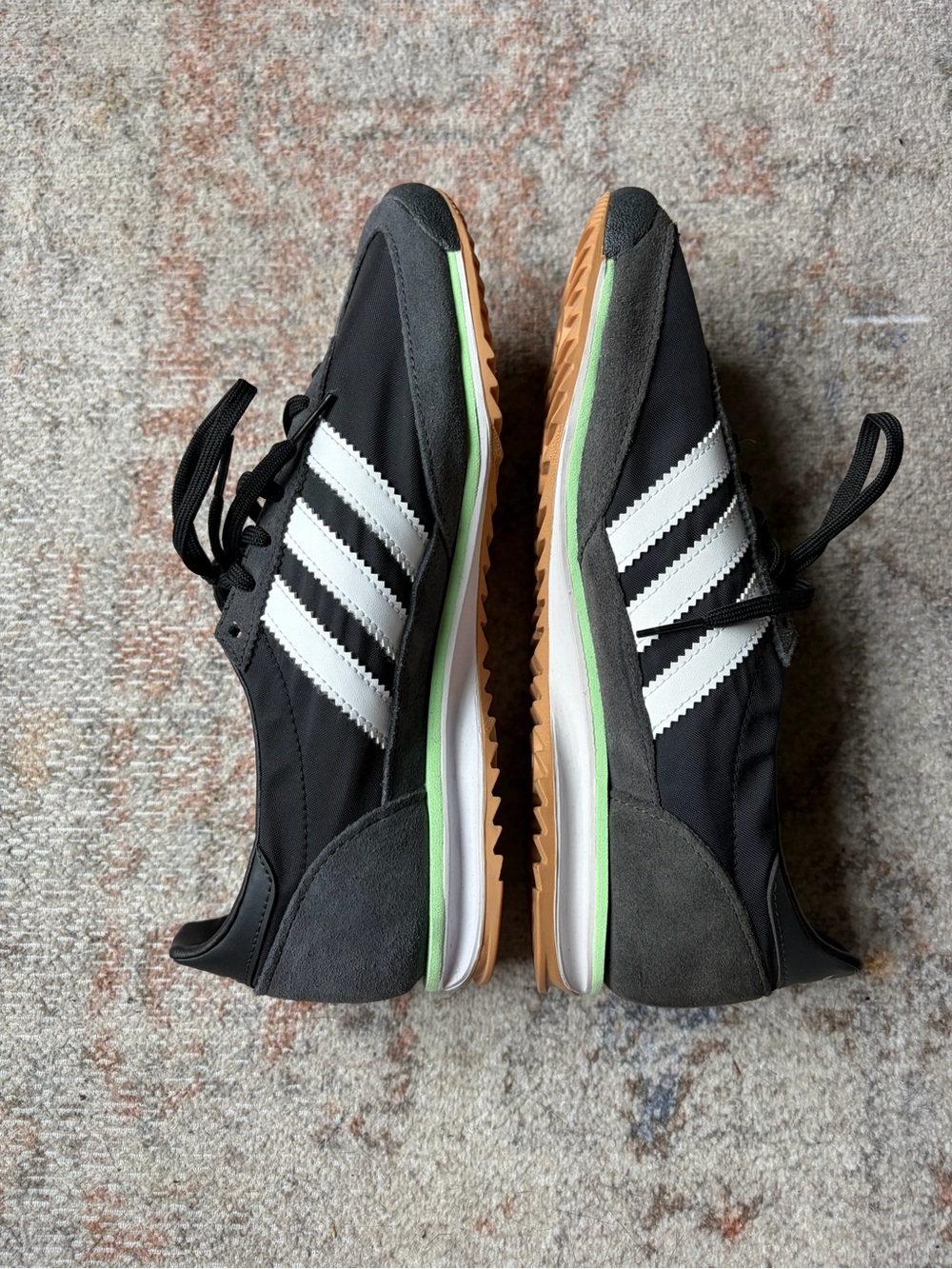 adidas SL 72 in black | worn once, men’s size 7, women’s size 9